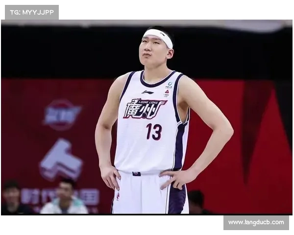 CBA:上海久事伤愈归来,力压广州龙狮 CBA:上海久事伤愈归来,力压广州龙狮