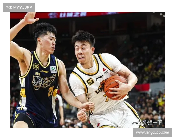 CBA焦点赛事:一场高强度的战斗 CBA焦点赛事:一场高强度的战斗